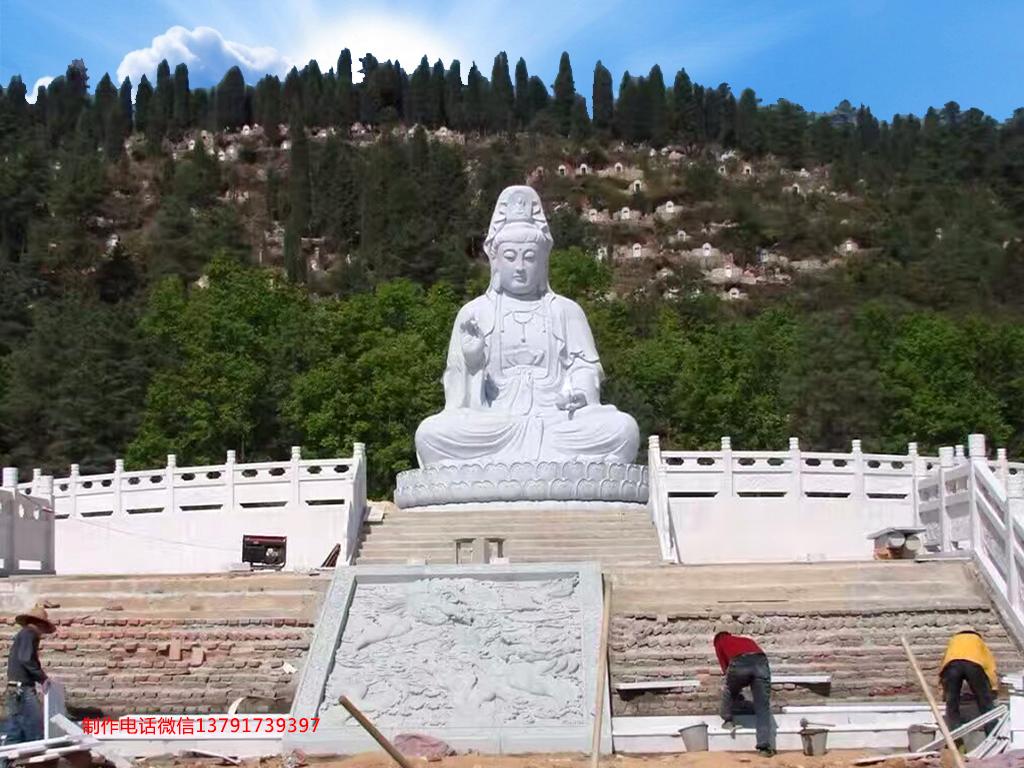 寺院大型观音石雕像